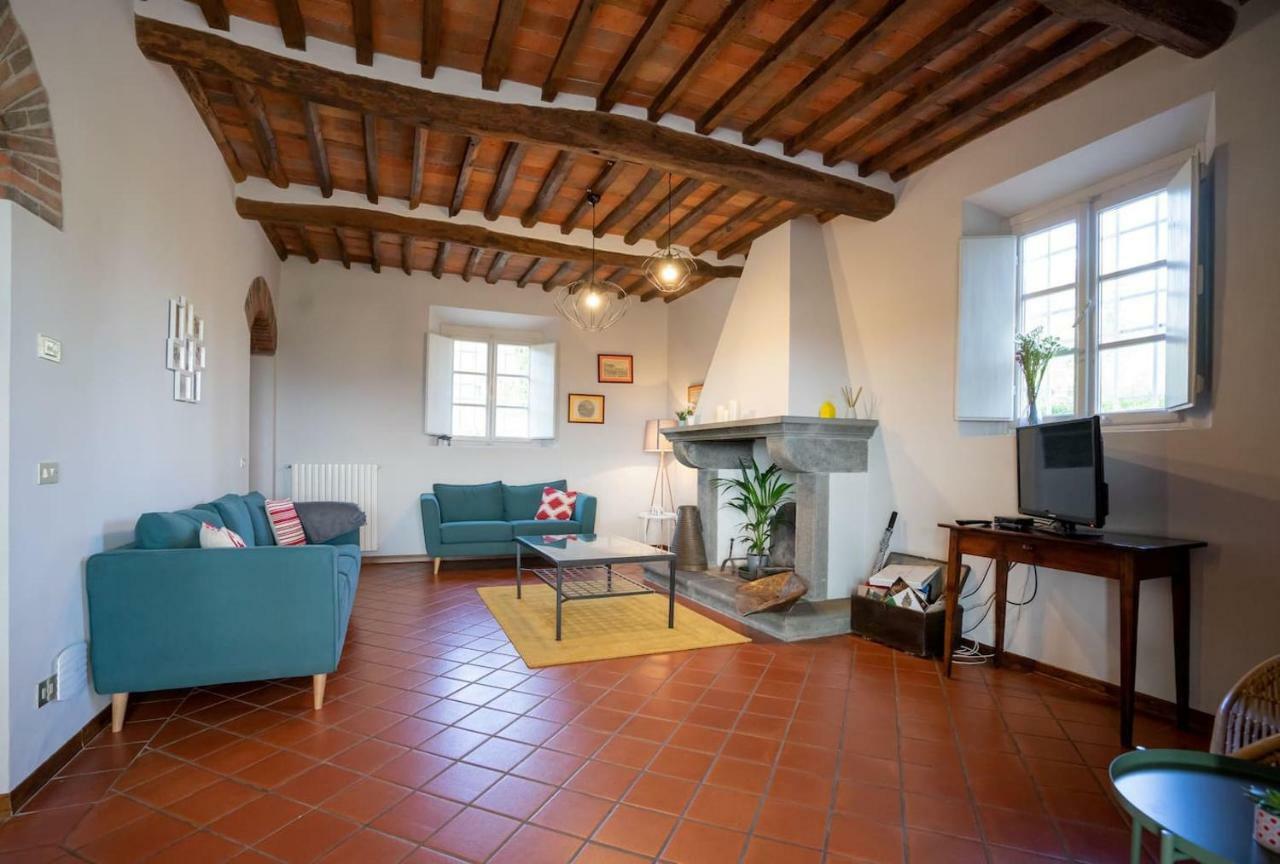Ampio Appartamento Completamente Rinnovato Con Vista E Piscina Lucca Exteriér fotografie